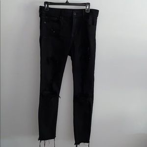 Ripped black skinny jeans